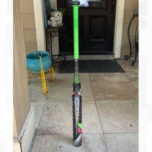 Demarini fast pitch softball bat
